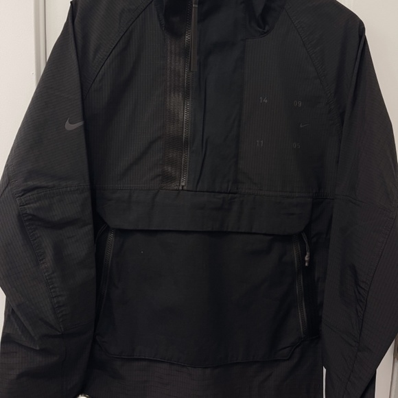 Nike Tech Pack Jacket - Picture 3 of 4